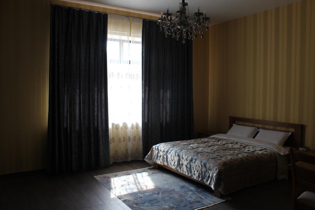 Barin House Hotel Sumy Exterior photo